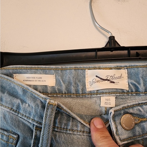 NWT Universal Thread 16 Short Light Blue Women's High Rise Flare Jeans - Picture 3 of 4